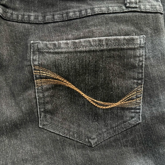 CLEO Petites Black Denim Straight Leg Stretch Jeans Size 12 - Picture 5 of 12